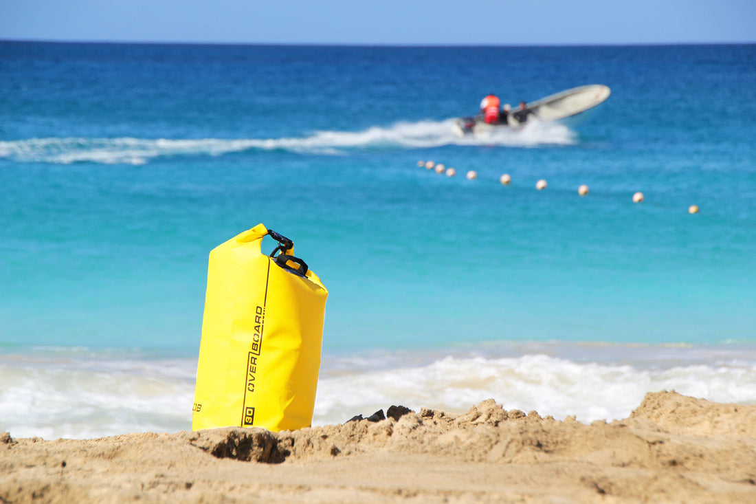 A Guide to Beach Essentials for an Australian November: Keep Your Gear Dry and Enjoy the Sun!
